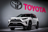 Can I buy a 2018 Toyota Rav4, what are the advantages over other models?