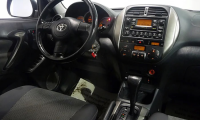 Should I buy a used second-generation 2005 Toyota RAV 4?