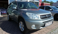 Should I buy a used second-generation 2005 Toyota RAV 4?