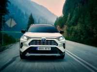 Toyota RAV4 generation 4 and 5, which is best?