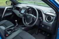 Toyota rav4 reviews 2017 - steering wheel