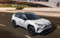 How much does a Toyota RAV4 weigh?