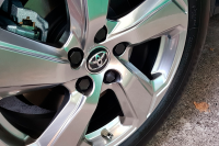What are the dimensions and bolt spacing of all generations of Toyota RAV4 wheels?