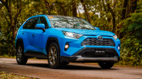 What is the tire pressure rating for the Toyota RAV4?