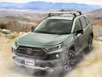 What are the trim levels of Toyota RAV4